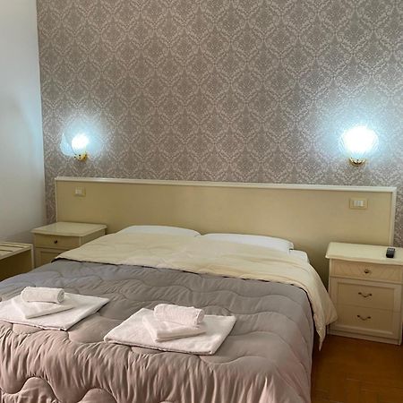 Residenza Hotel Рим Екстериор снимка