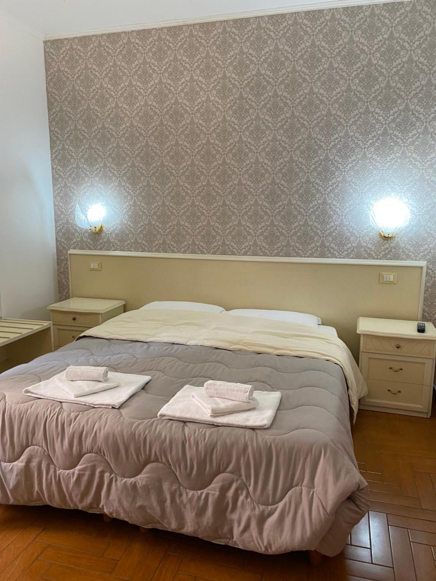 Residenza Hotel Рим Екстериор снимка
